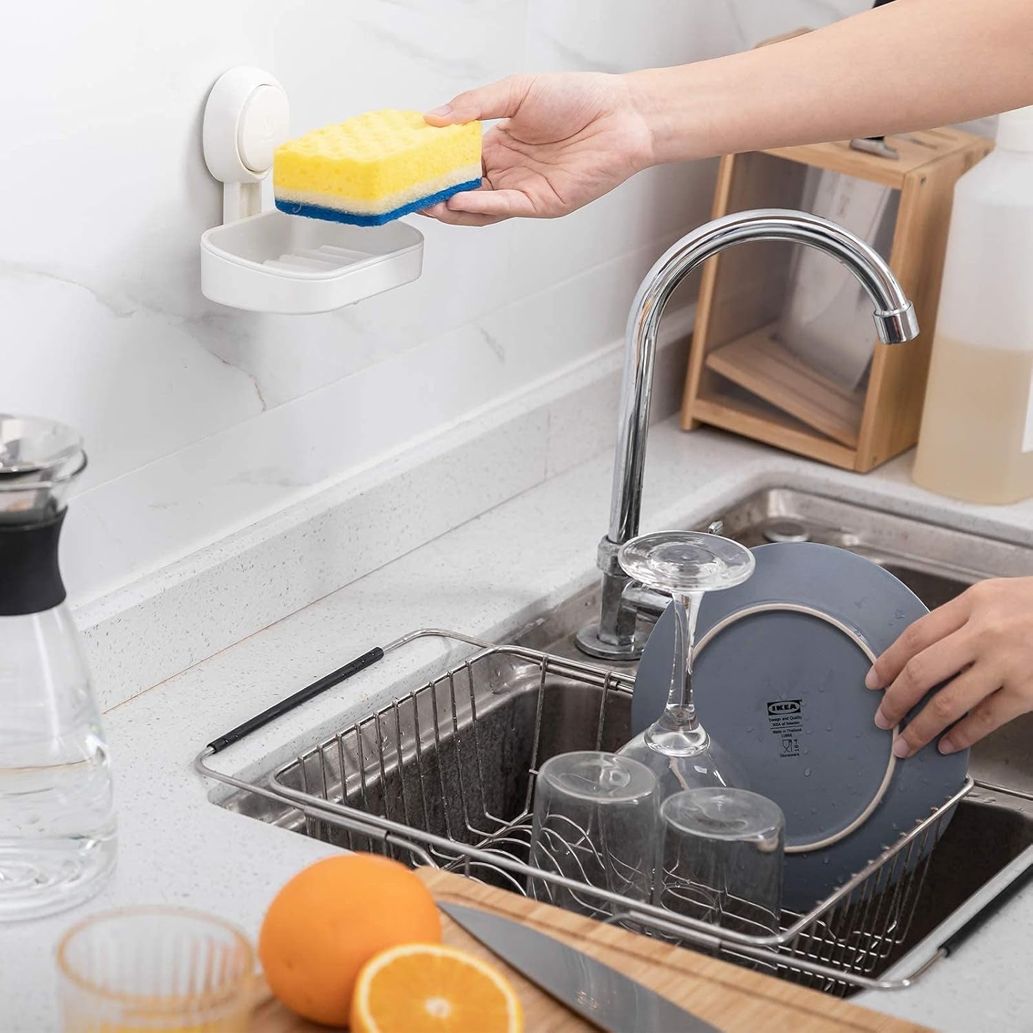 Wall-Mounted Soap Dish Holder with Suction Cup - Self-Draining, No-Drill Installation for Bathroom, Bathtub, and Kitchen Sink - Waterproof and Strong Vacuum Adhesion