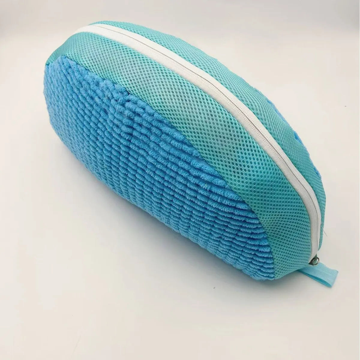 Shoe Washing Machine Bag Set with Soft Bristle Brush – Durable Laundry Bags for All Shoes (1/2/4PCS)